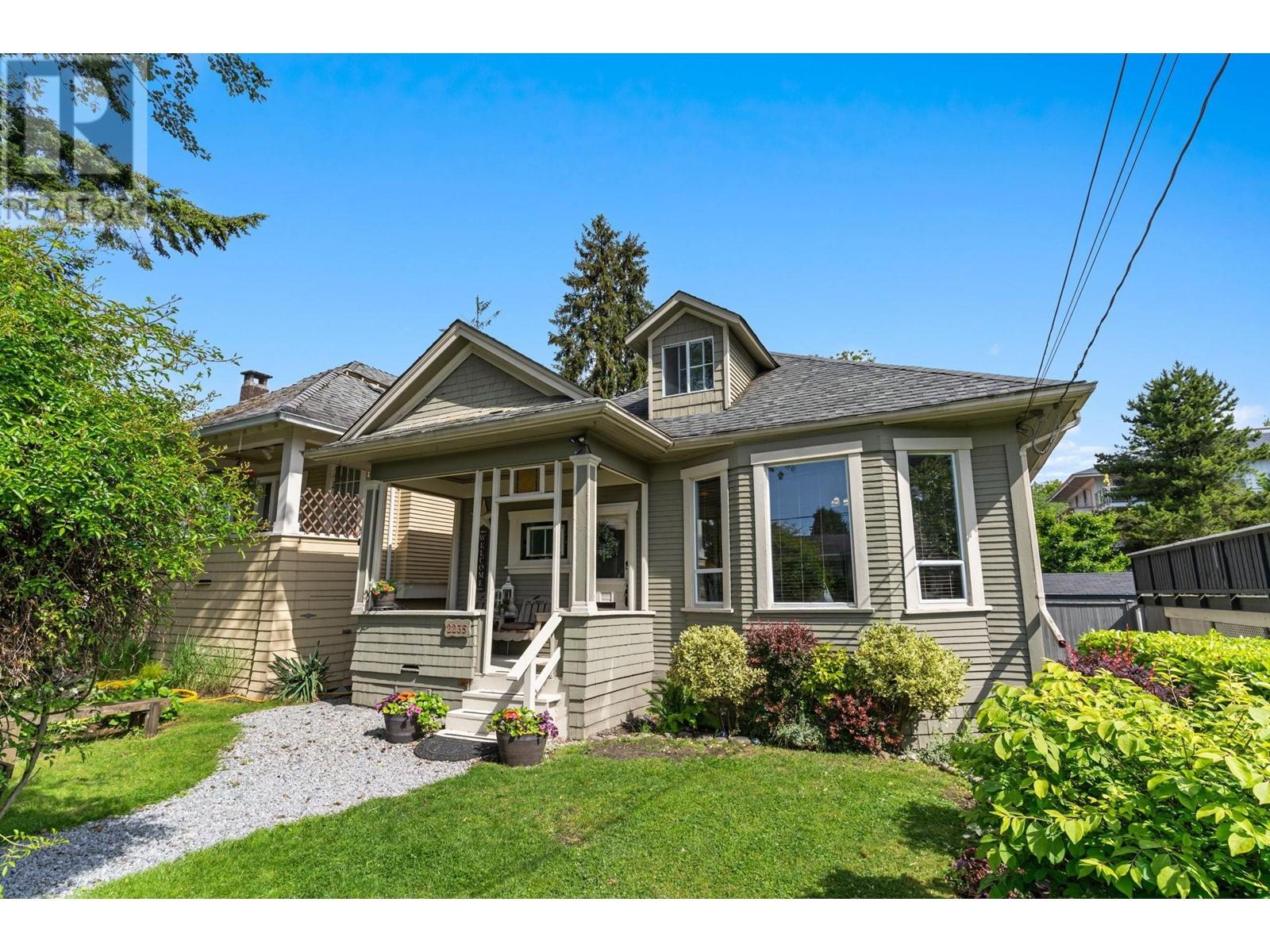 2235 HAWTHORNE AVENUE, Port Coquitlam, British Columbia