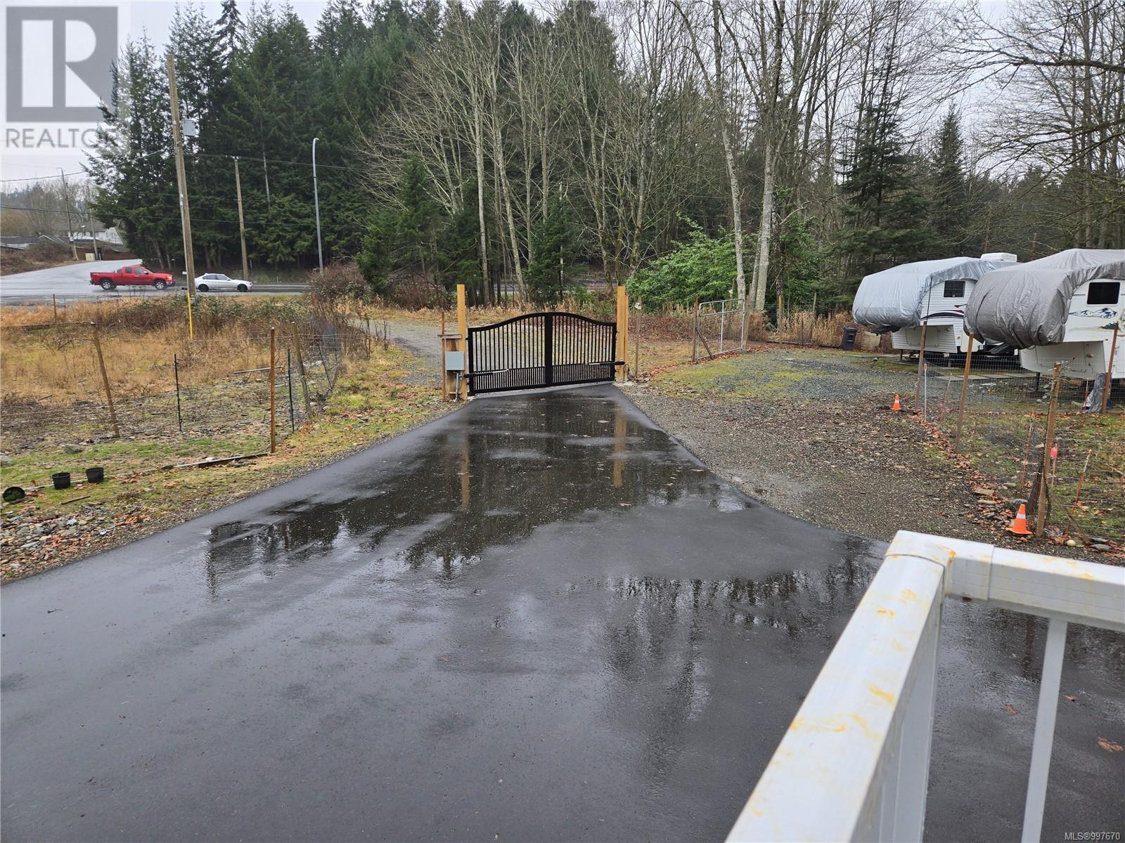 2275 Island Hwy E, Nanoose Bay, British Columbia  V9P 9E2 - Photo 15 - 997670