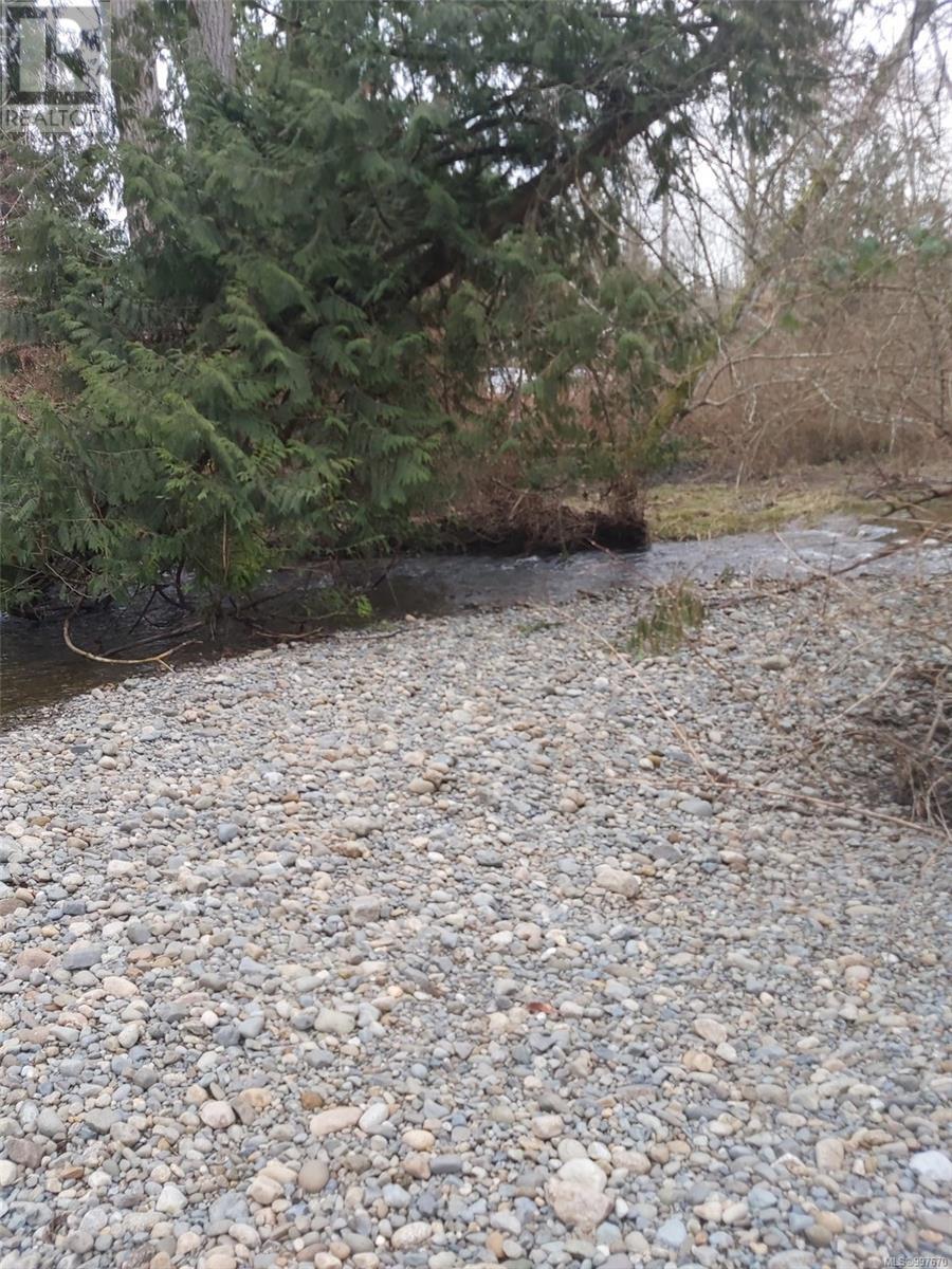 2275 Island Hwy E, Nanoose Bay, British Columbia  V9P 9E2 - Photo 16 - 997670