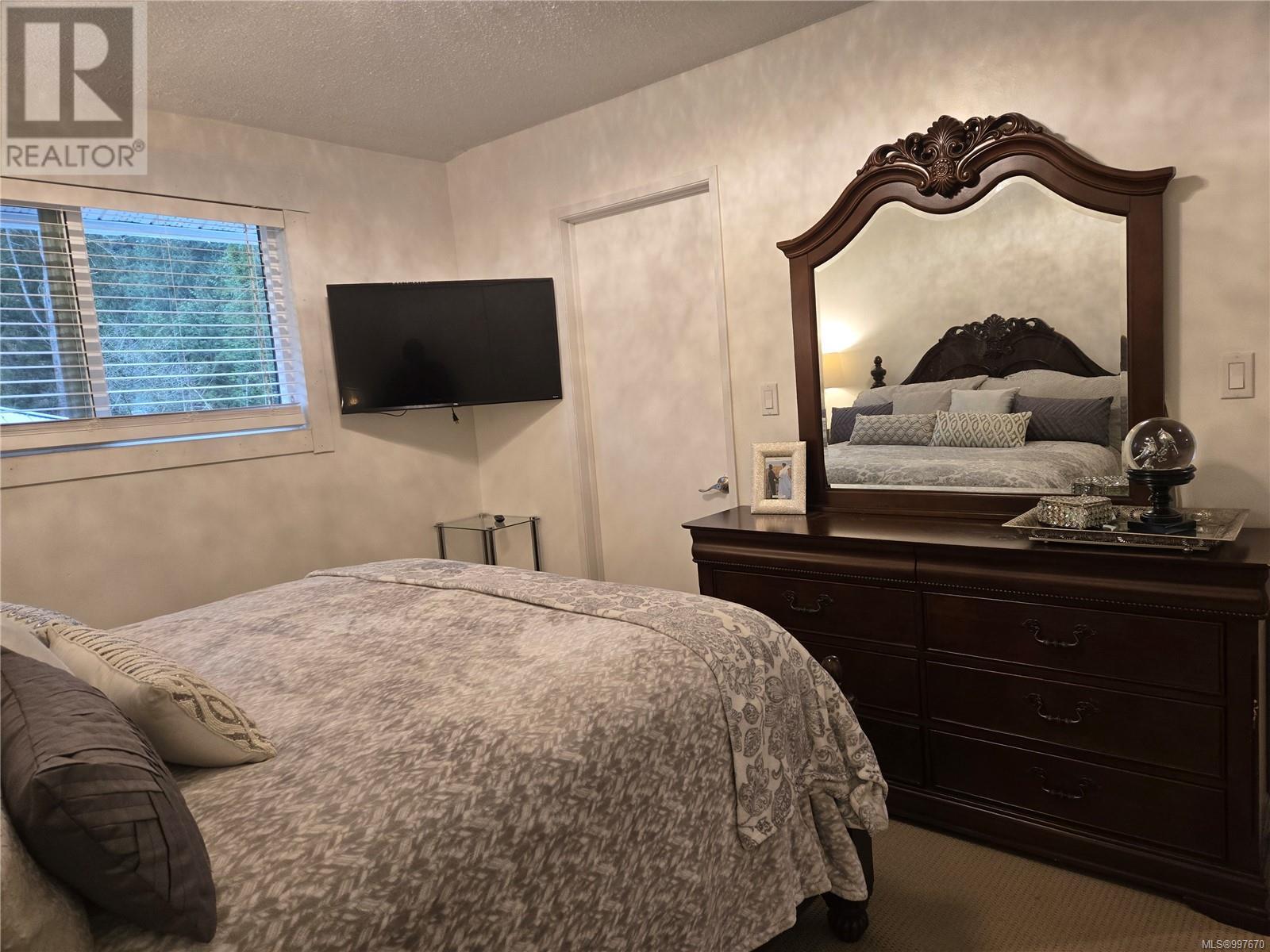 2275 Island Hwy E, Nanoose Bay, British Columbia  V9P 9E2 - Photo 3 - 997670