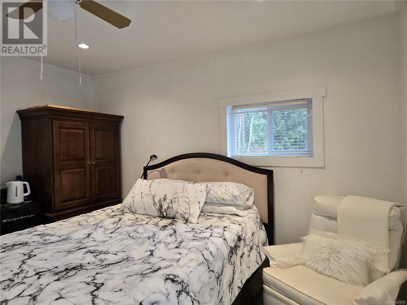 2275 Island Hwy E, Nanoose Bay, British Columbia  V9P 9E2 - Photo 6 - 997670