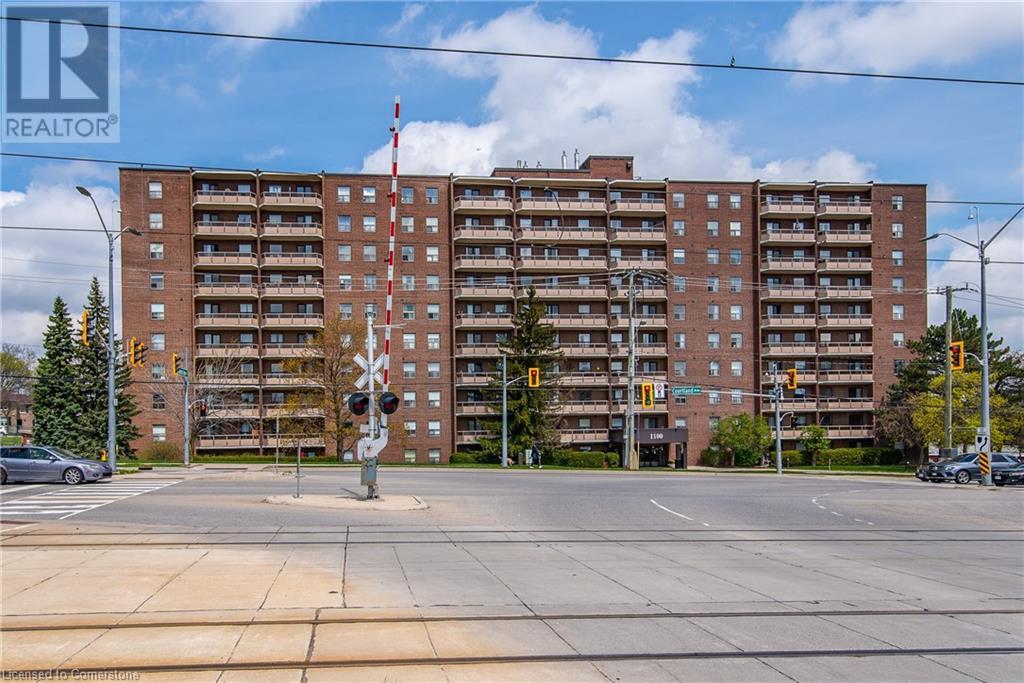 1100 COURTLAND Avenue E Unit# 702, Kitchener, Ontario