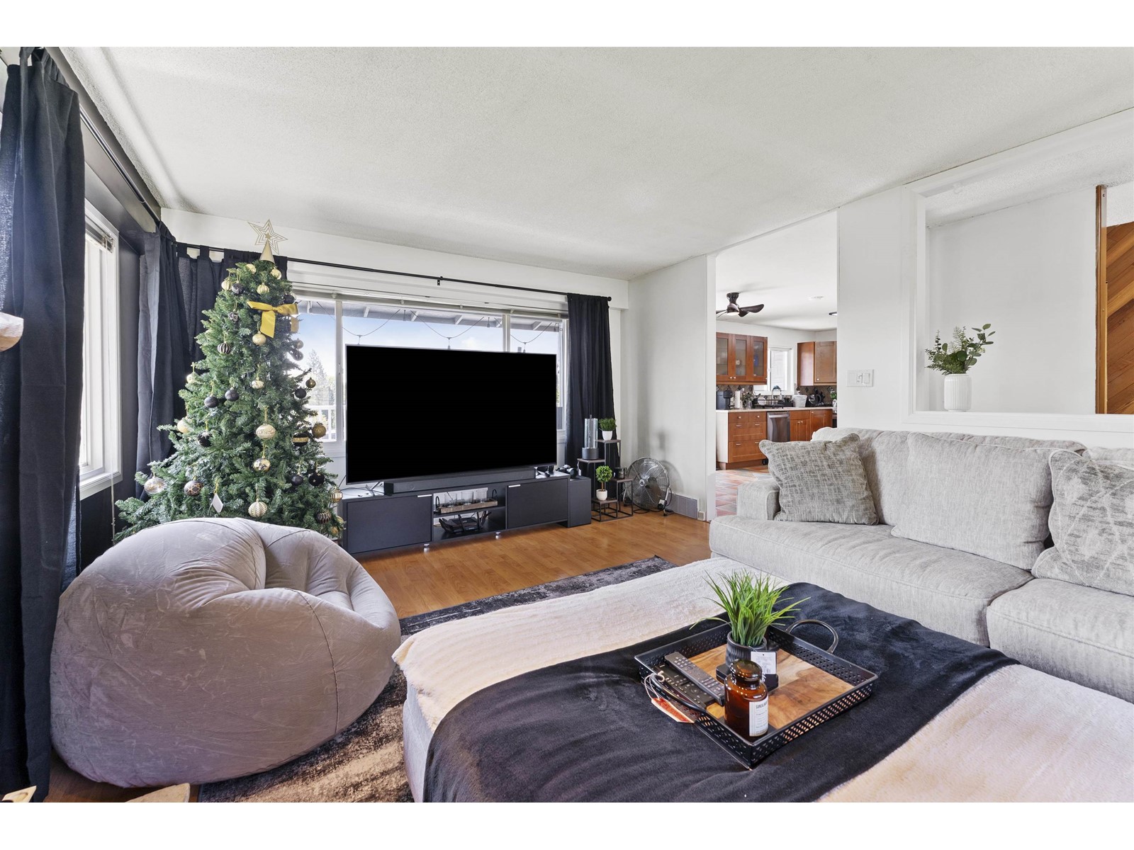 32572 Fleming Avenue, Mission, British Columbia  V2V 2G9 - Photo 10 - R2998078