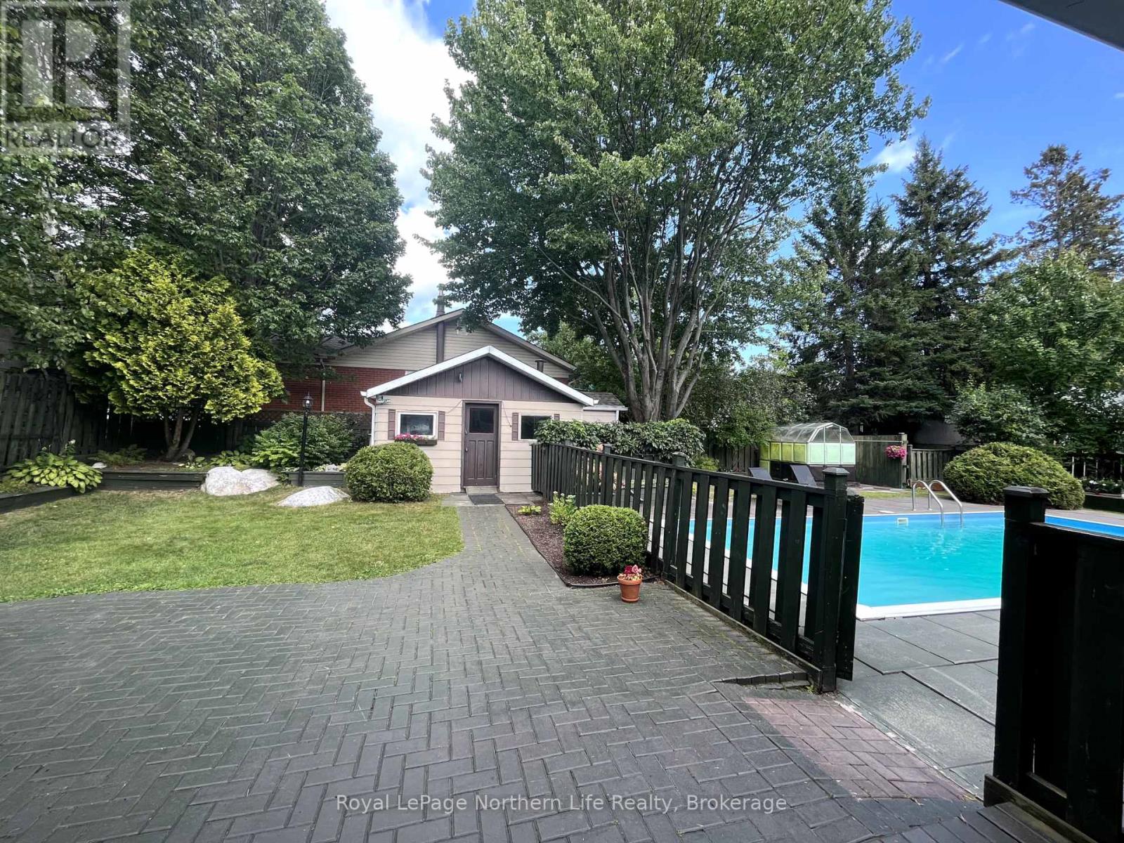 Property at 520 WALLACE ROAD image 4
