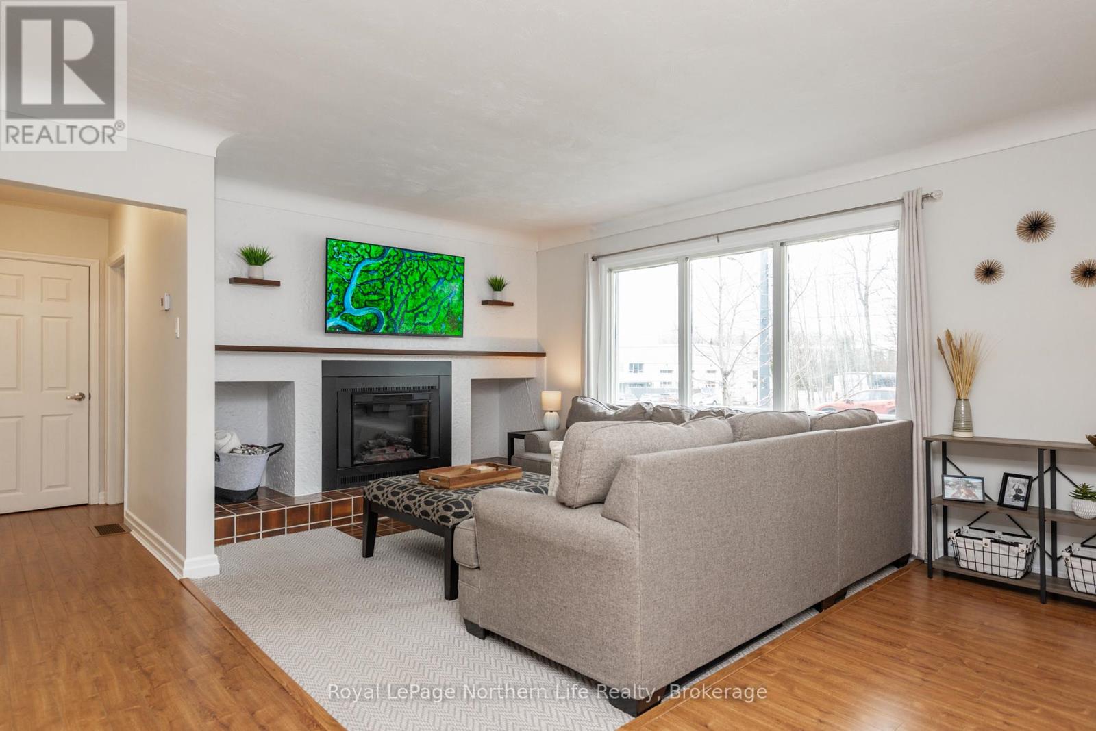 520 Wallace Road, North Bay, Ontario  P1A 3T3 - Photo 9 - X12127763