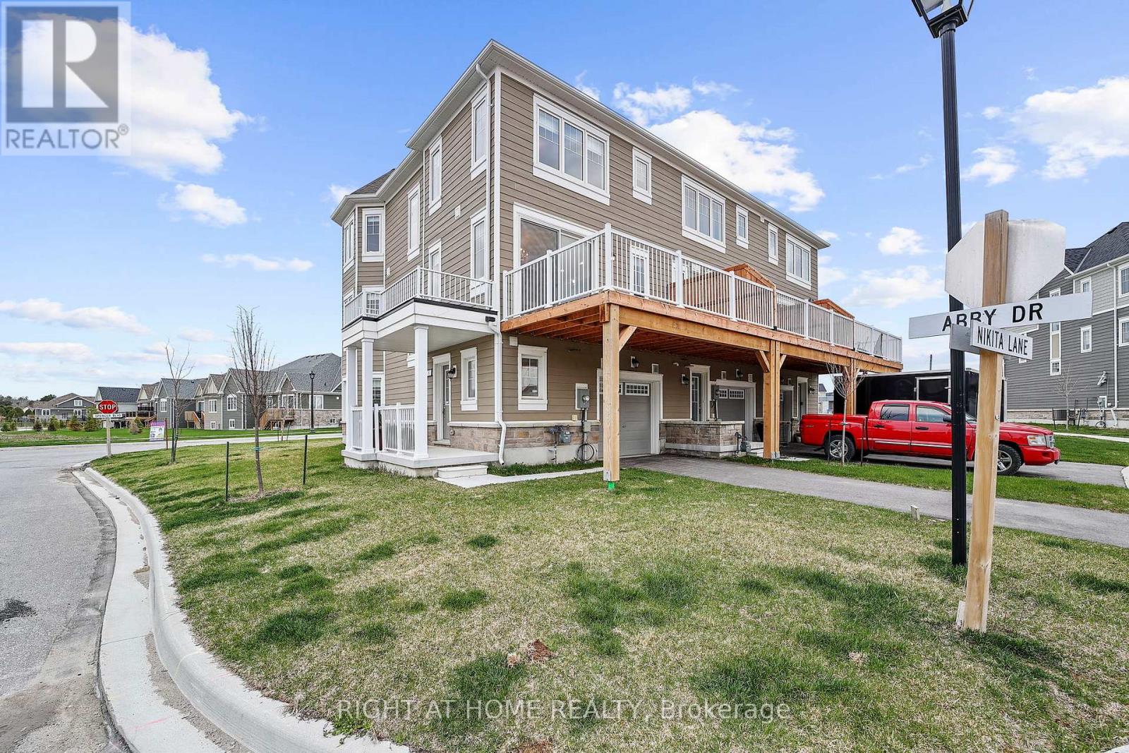 Property at 8 SPENCER BOULEVARD image 3