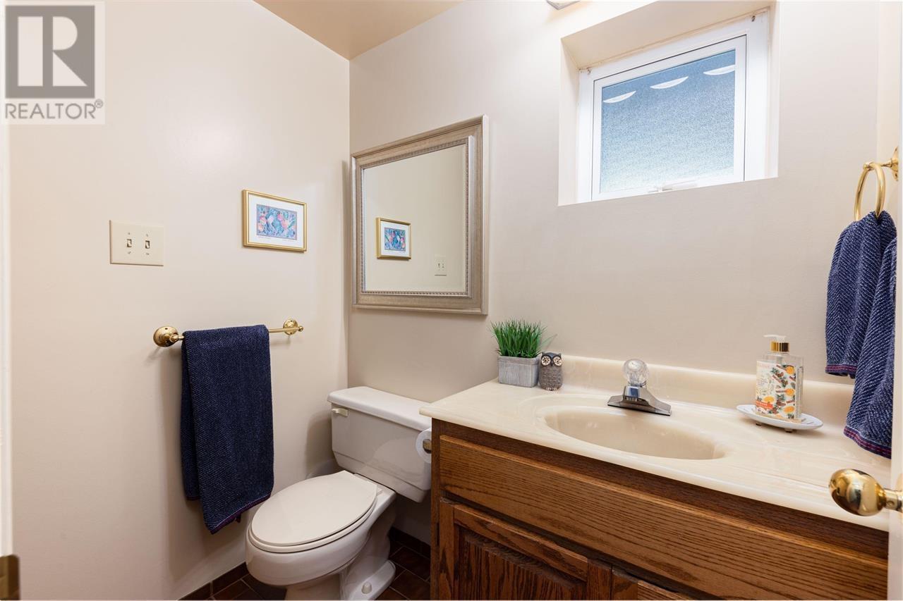 2363 Darnell Court, Coquitlam, British Columbia  V3J 6X6 - Photo 26 - R2998898