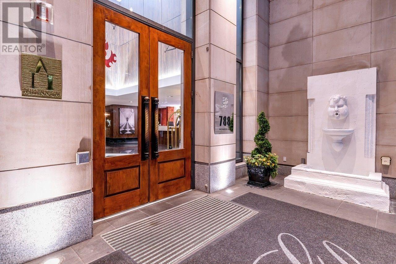 Listing Picture 2 of 16 : 2005 788 RICHARDS STREET, Vancouver / 溫哥華 - 魯藝地產 Yvonne Lu Group - MLS Medallion Club Member