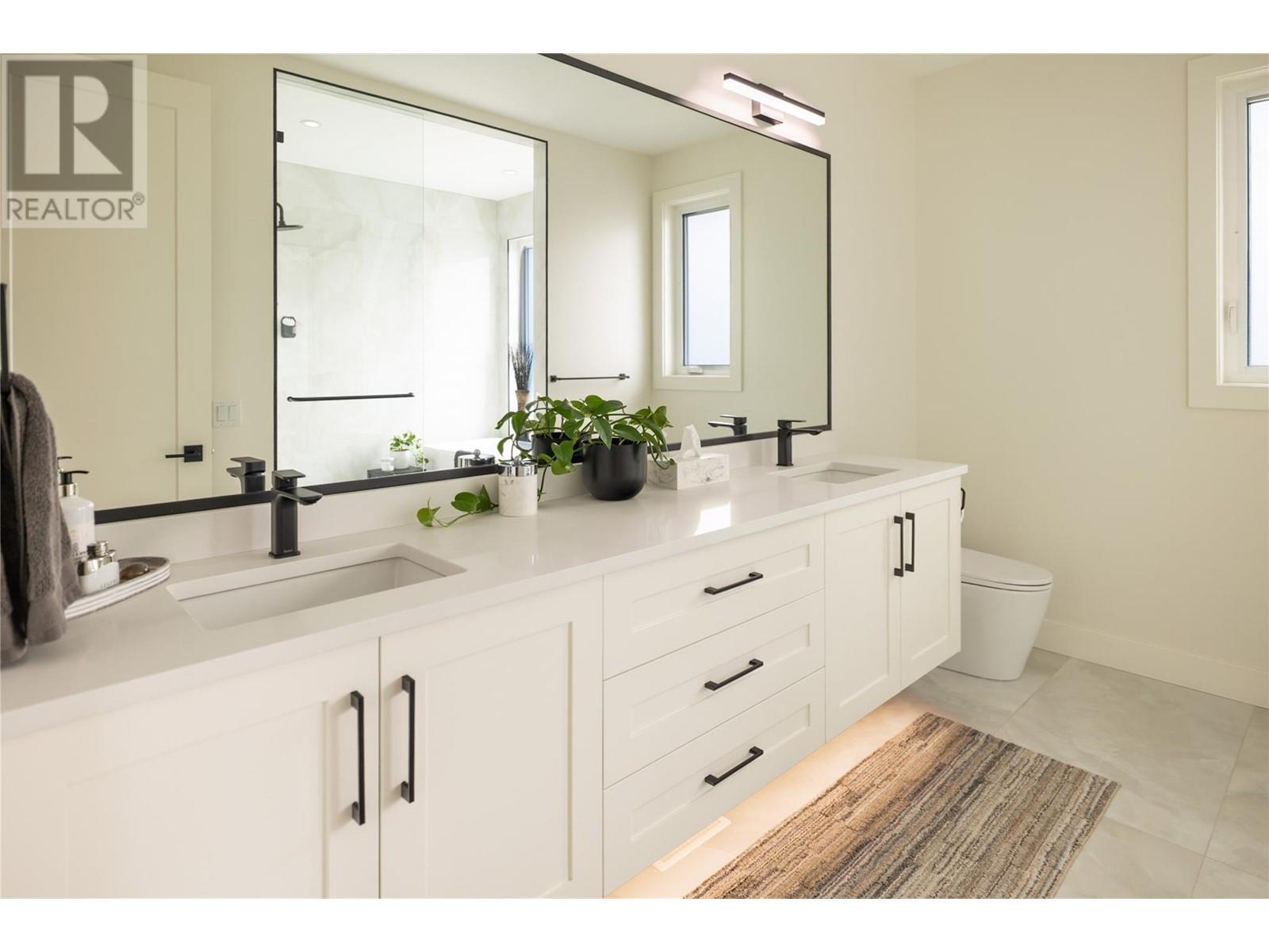 463 VISION Court Kelowna Photo 31