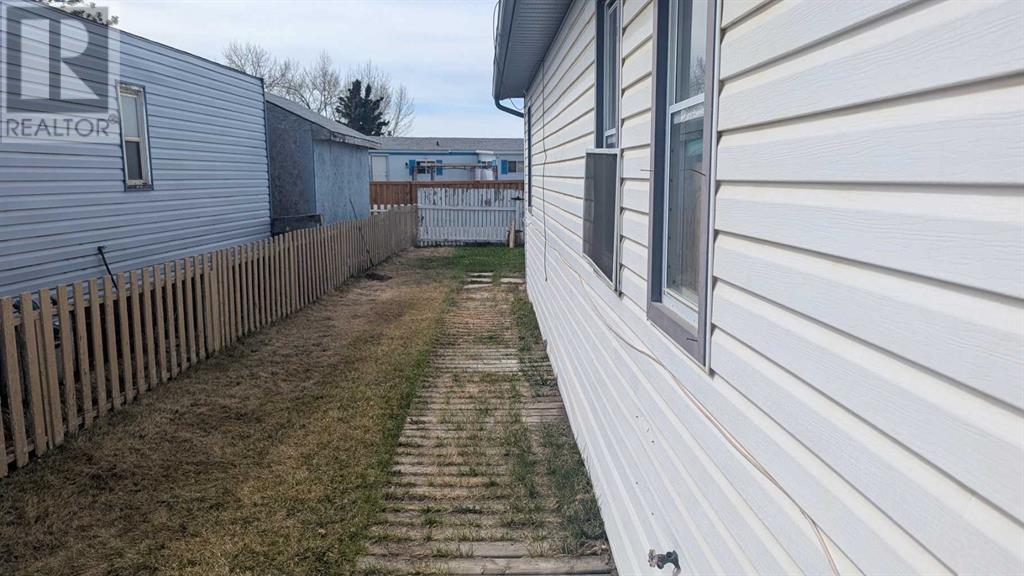 100, 9824 104, Clairmont, Alberta  T8X 5A6 - Photo 13 - A2218067