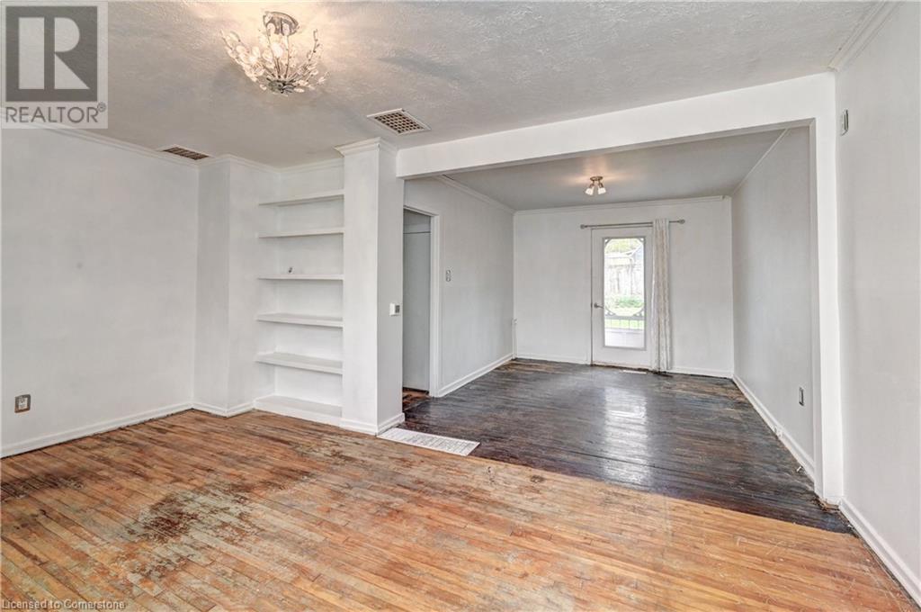 Property at 135 GLEN Road image 5