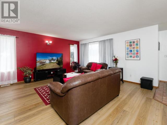 Property at 184 FALCON DRIVE image 5