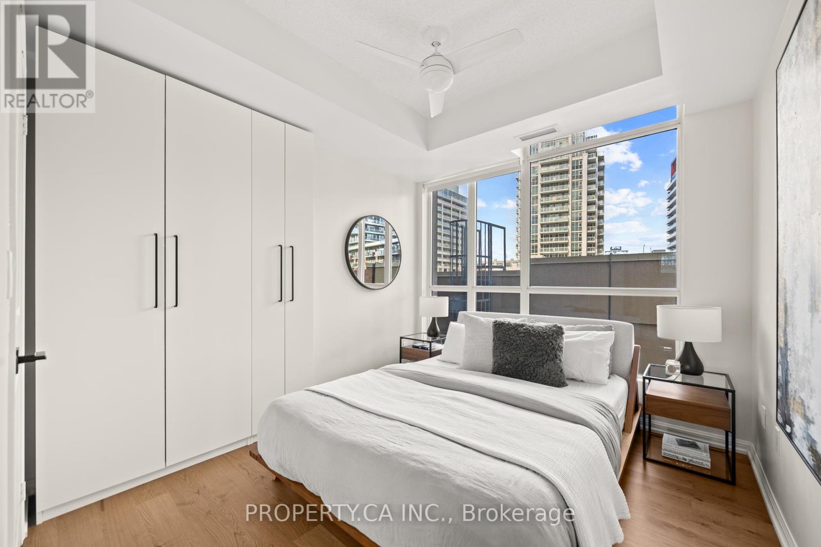 424 - 628 Fleet Street, Toronto, Ontario  M5V 1A8 - Photo 3 - C12128153