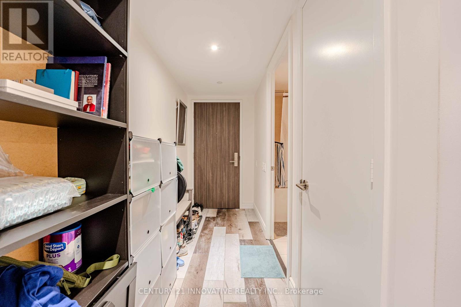 315 - 185 Roehampton Avenue S, Toronto, Ontario  M4P 0C6 - Photo 12 - C12128171