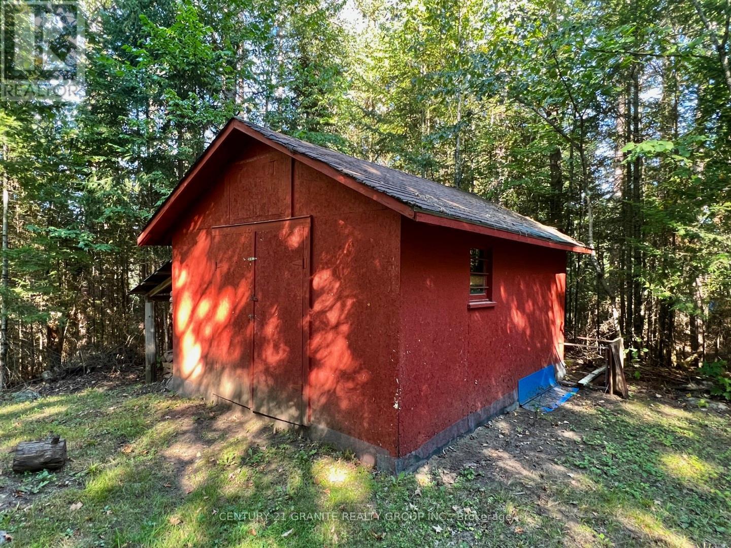 261 Browns Road, Brudenell, Ontario K0L 1G0 - Photo 27 - X12128288