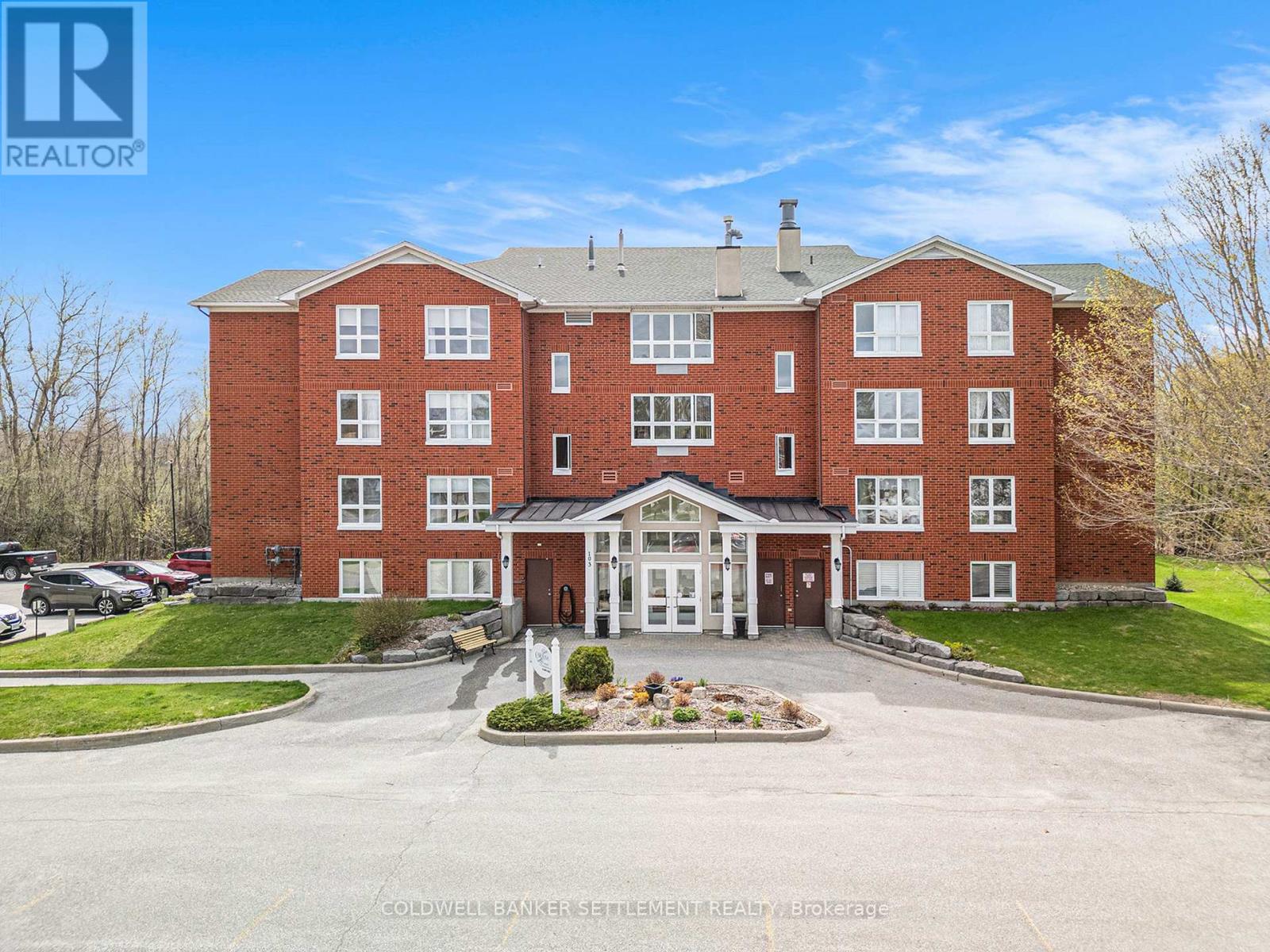 302 - 103 North Street N, Perth, Ontario  K7H 3P3 - Photo 2 - X12128337