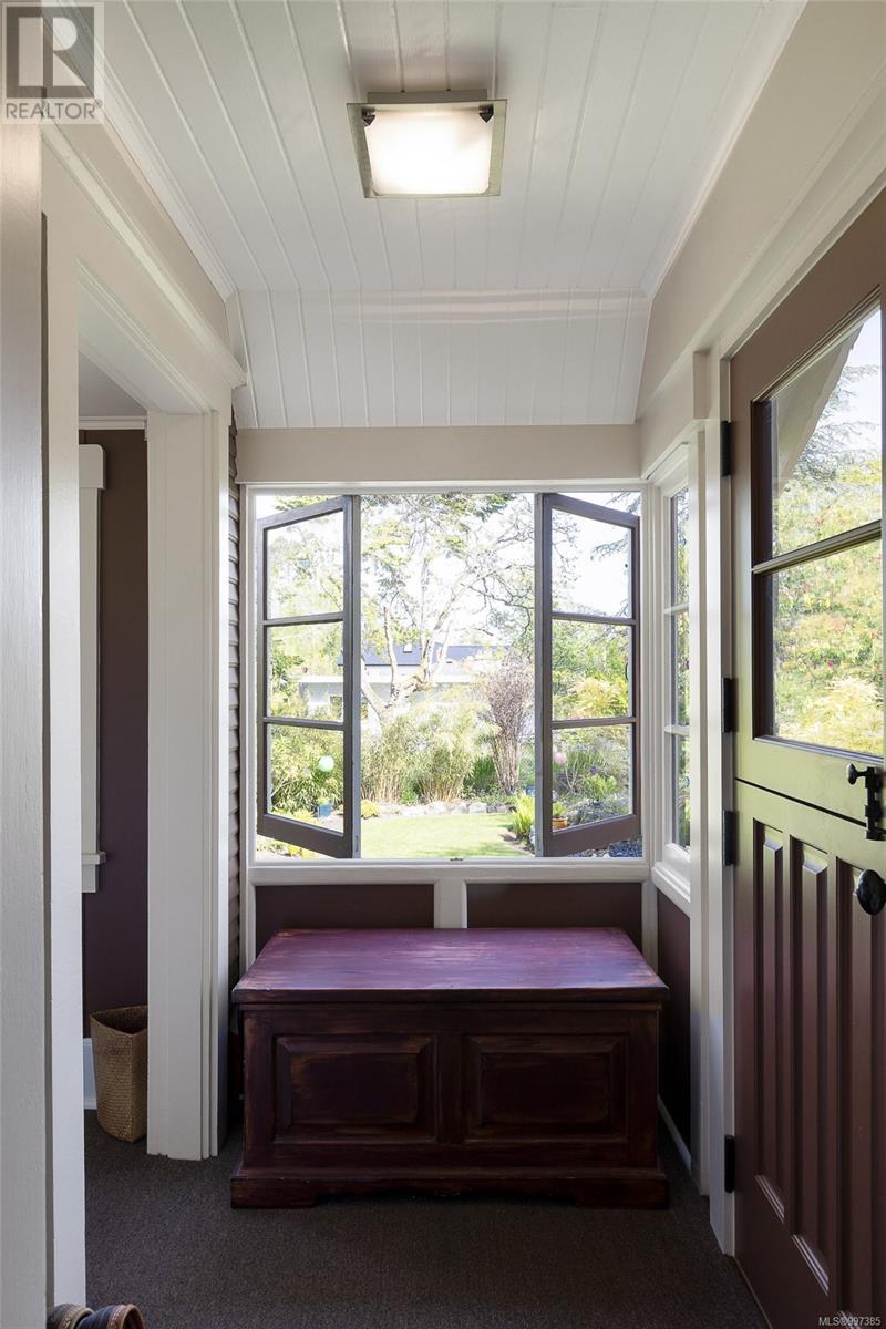 773 Island Rd, Oak Bay, British Columbia  V8S 2T8 - Photo 40 - 997385