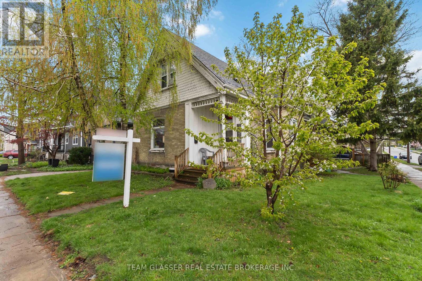 477 Elizabeth Street, London East, Ontario  N5W 3R9 - Photo 4 - X12128241