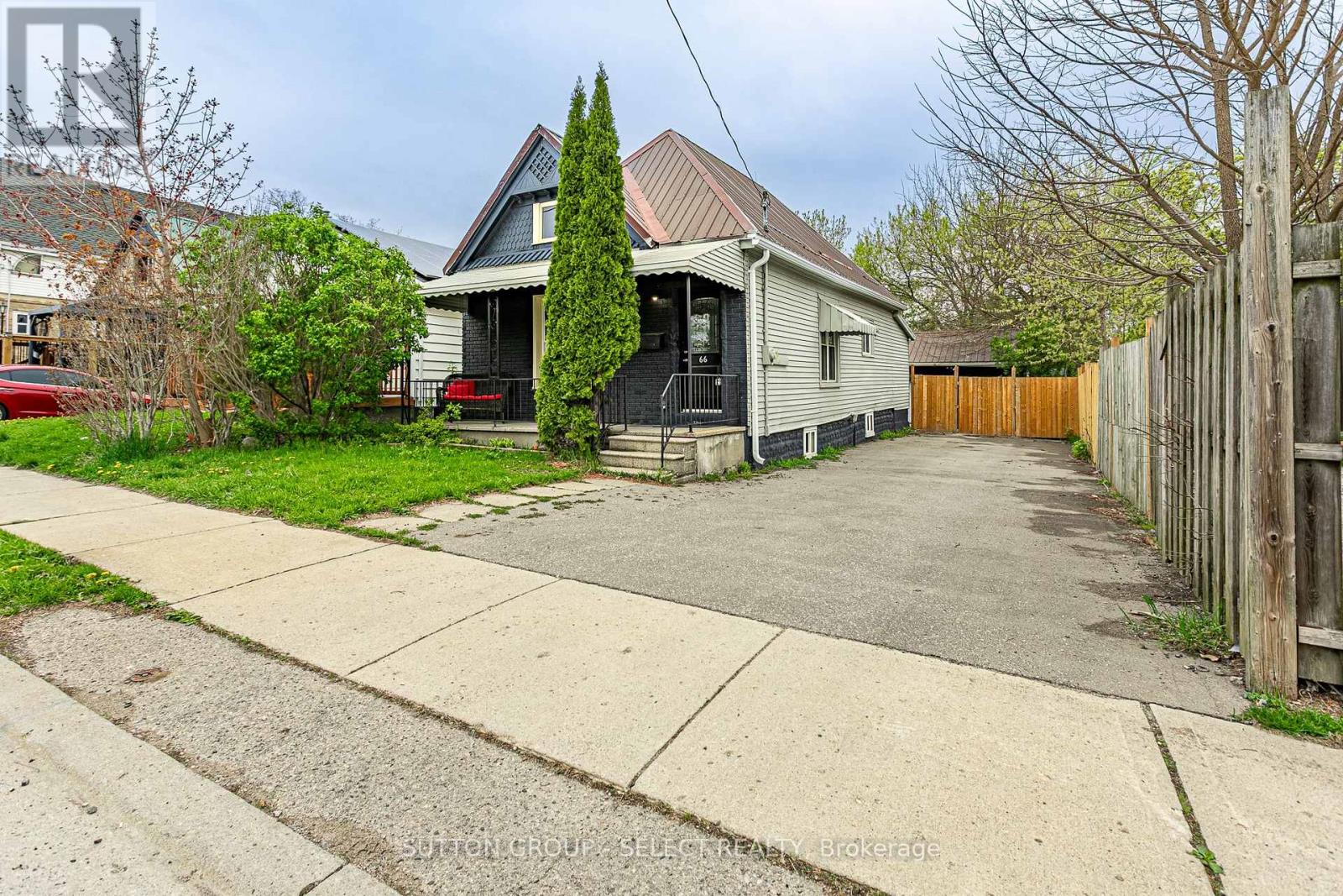 66 Rectory Street, London East, Ontario  N5Z 1Z8 - Photo 3 - X12128260