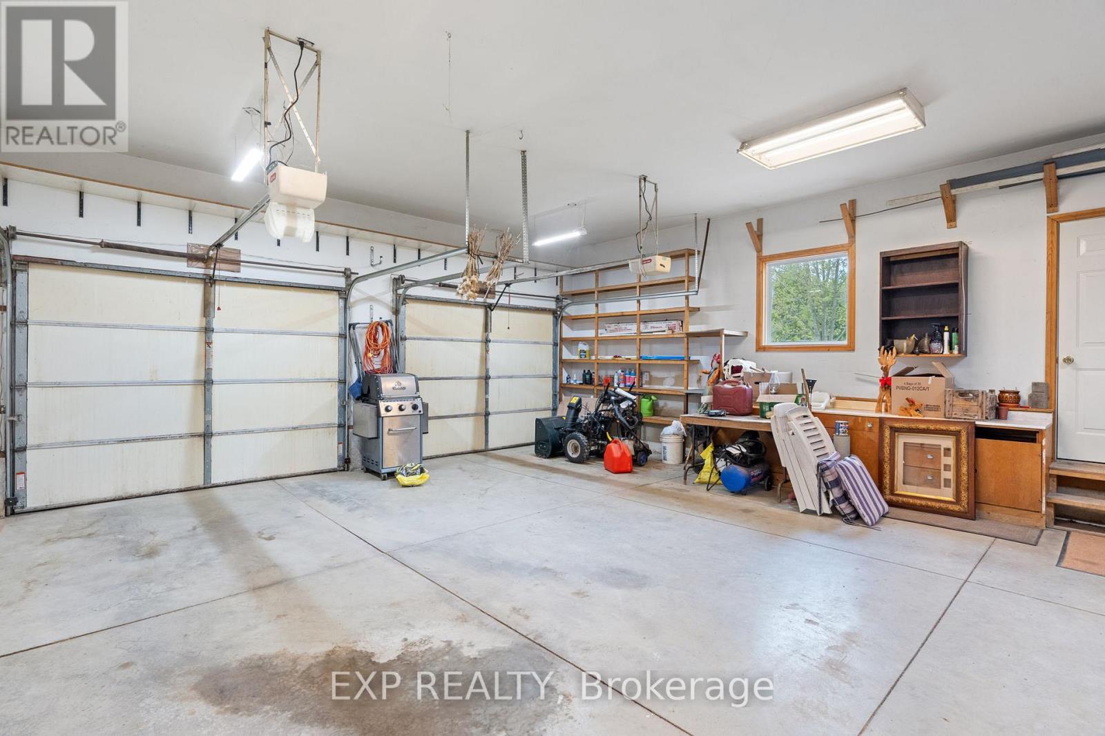30680 Hungry Hollow Road, North Middlesex, Ontario  N0M 1B0 - Photo 21 - X12128369