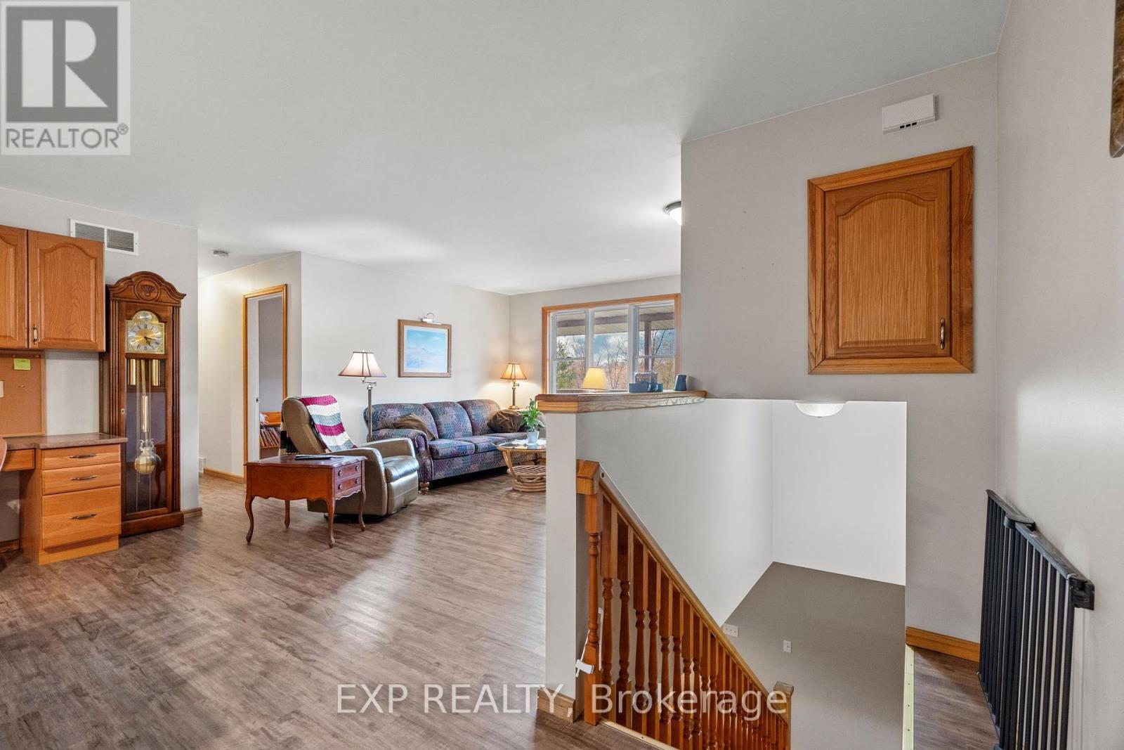 30680 Hungry Hollow Road, North Middlesex, Ontario  N0M 1B0 - Photo 26 - X12128369