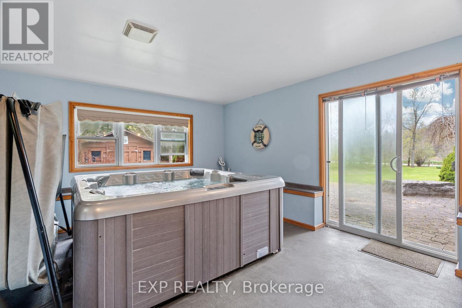 30680 Hungry Hollow Road, North Middlesex, Ontario  N0M 1B0 - Photo 34 - X12128369