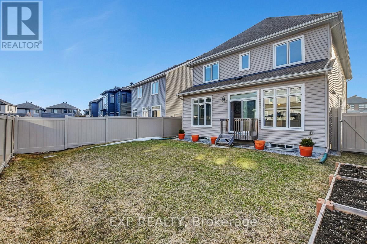 20 Angel Heights, Ottawa, Ontario  K2S 2N3 - Photo 50 - X12128340