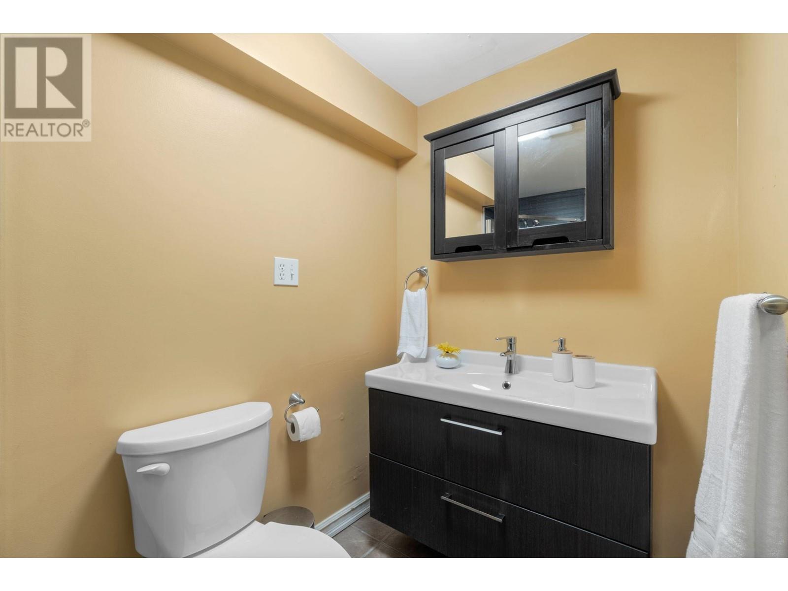 473 Elmer Street, New Westminster, British Columbia  V3L 4M6 - Photo 38 - R2998571