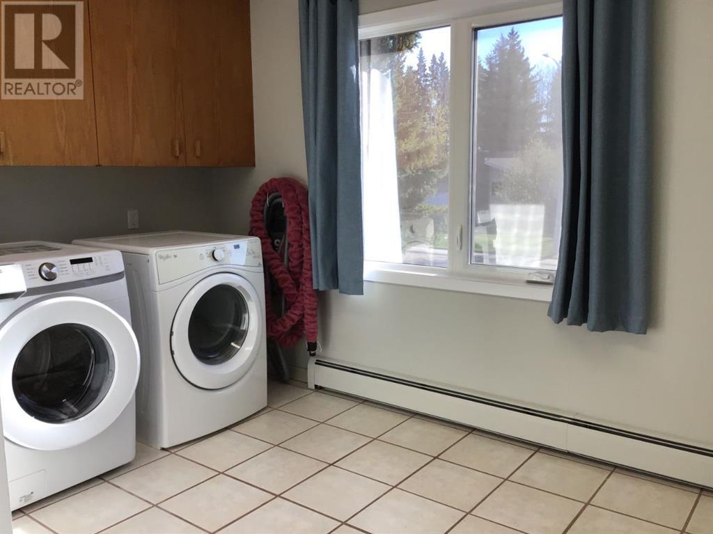 68 Feero Drive, Whitecourt, Alberta  T7S 1E7 - Photo 18 - A2218198