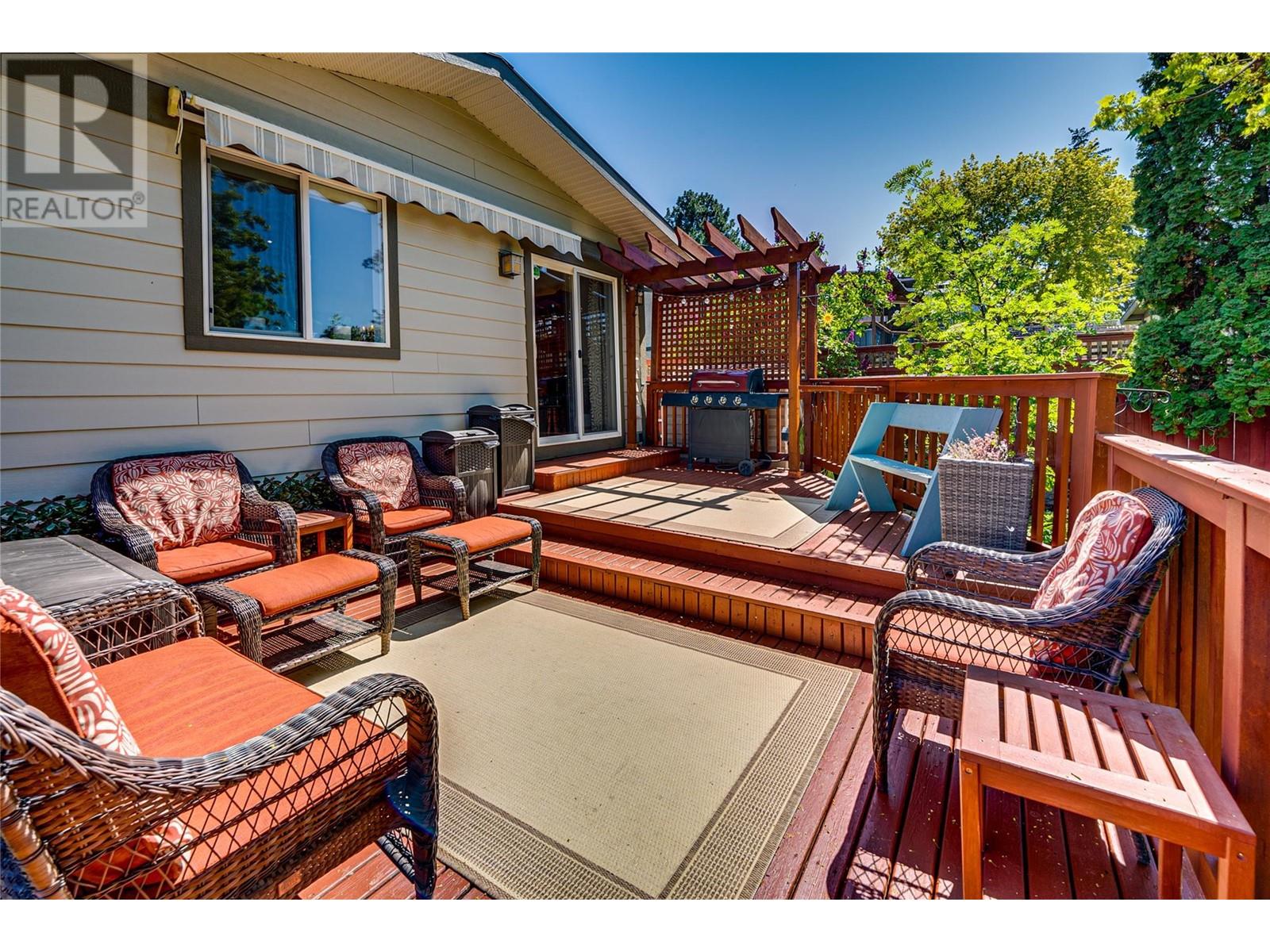 3908 17 Street, Vernon, British Columbia  V1T 8A4 - Photo 4 - 10346243