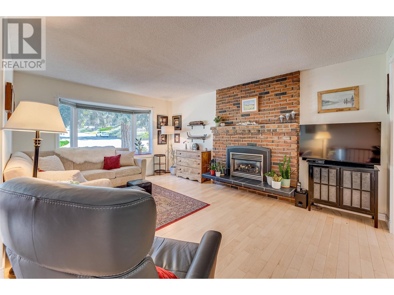 3908 17 Street, Vernon, British Columbia  V1T 8A4 - Photo 8 - 10346243