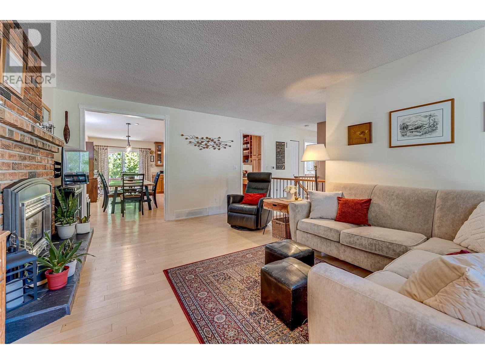 3908 17 Street, Vernon, British Columbia  V1T 8A4 - Photo 9 - 10346243