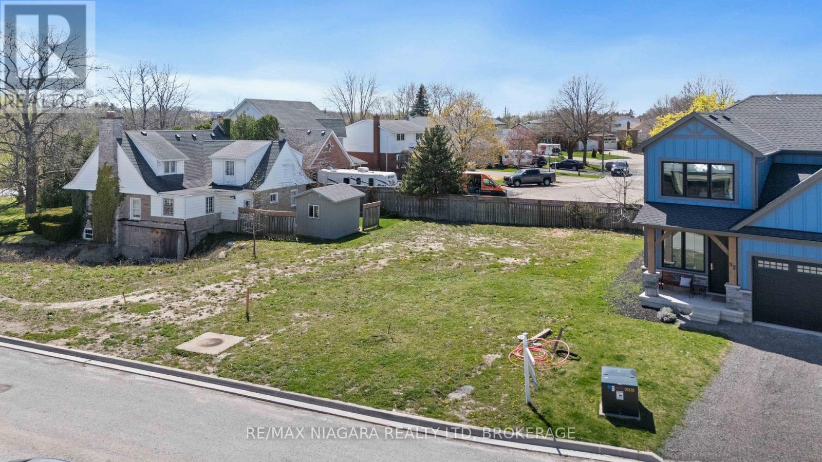 96 Ivy Crescent, Thorold (Confederation Heights), Ontario  L2V 0J9 - Photo 1 - X12128274
