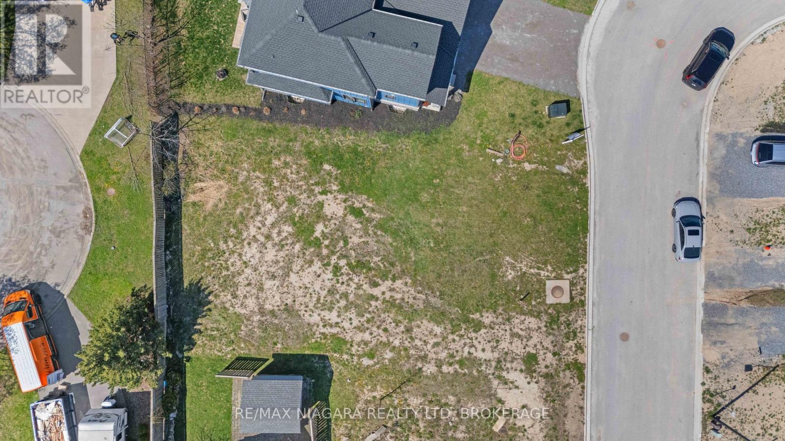 96 Ivy Crescent, Thorold (Confederation Heights), Ontario  L2V 0J9 - Photo 4 - X12128274