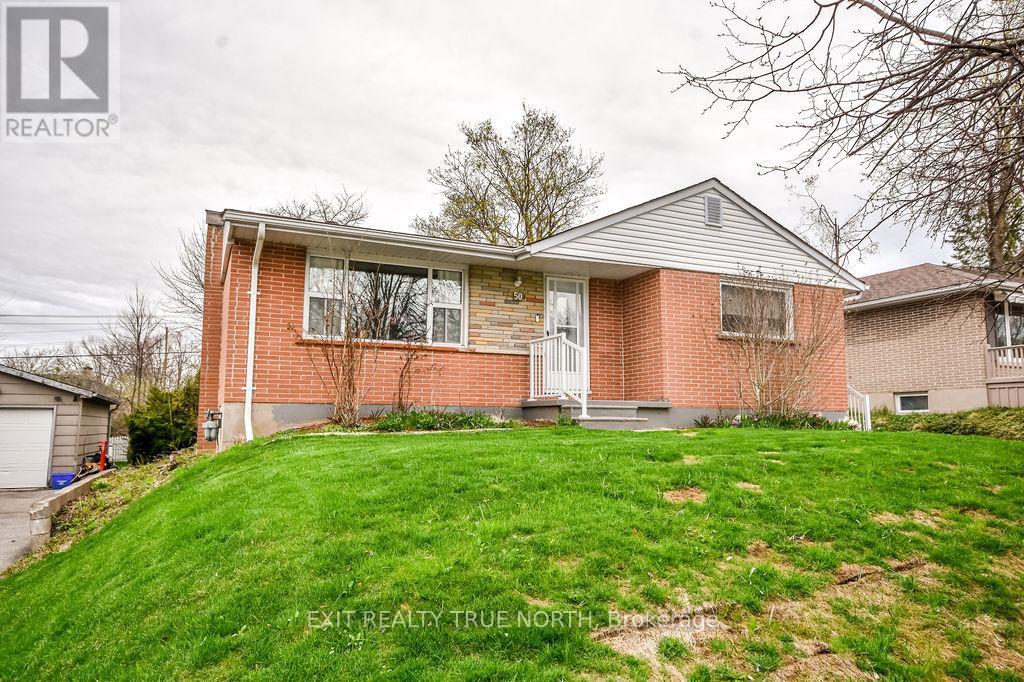 50 Marion Crescent, Barrie, Ontario  L4M 2L3 - Photo 2 - S12128129