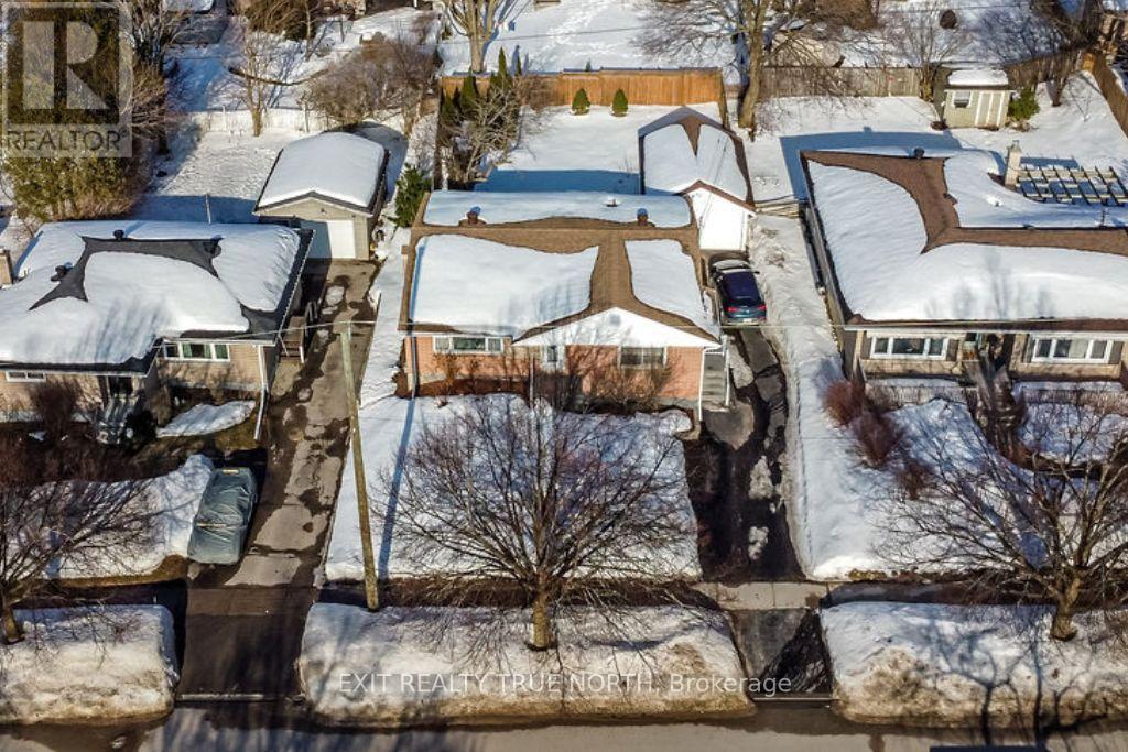 50 Marion Crescent, Barrie, Ontario  L4M 2L3 - Photo 3 - S12128129