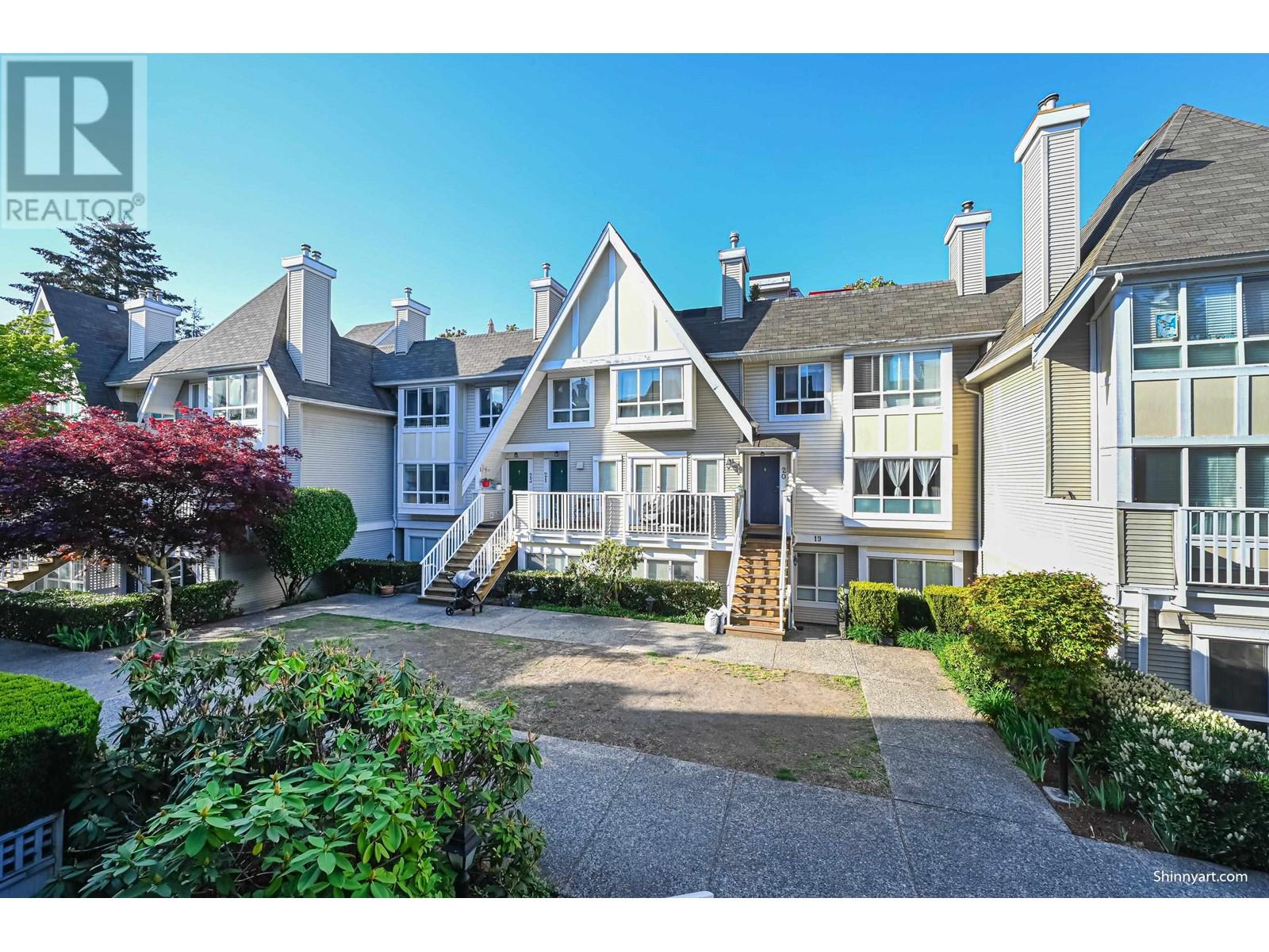 20 6577 Southoaks Crescent, Burnaby, British Columbia  V5E 4J9 - Photo 1 - R2998888