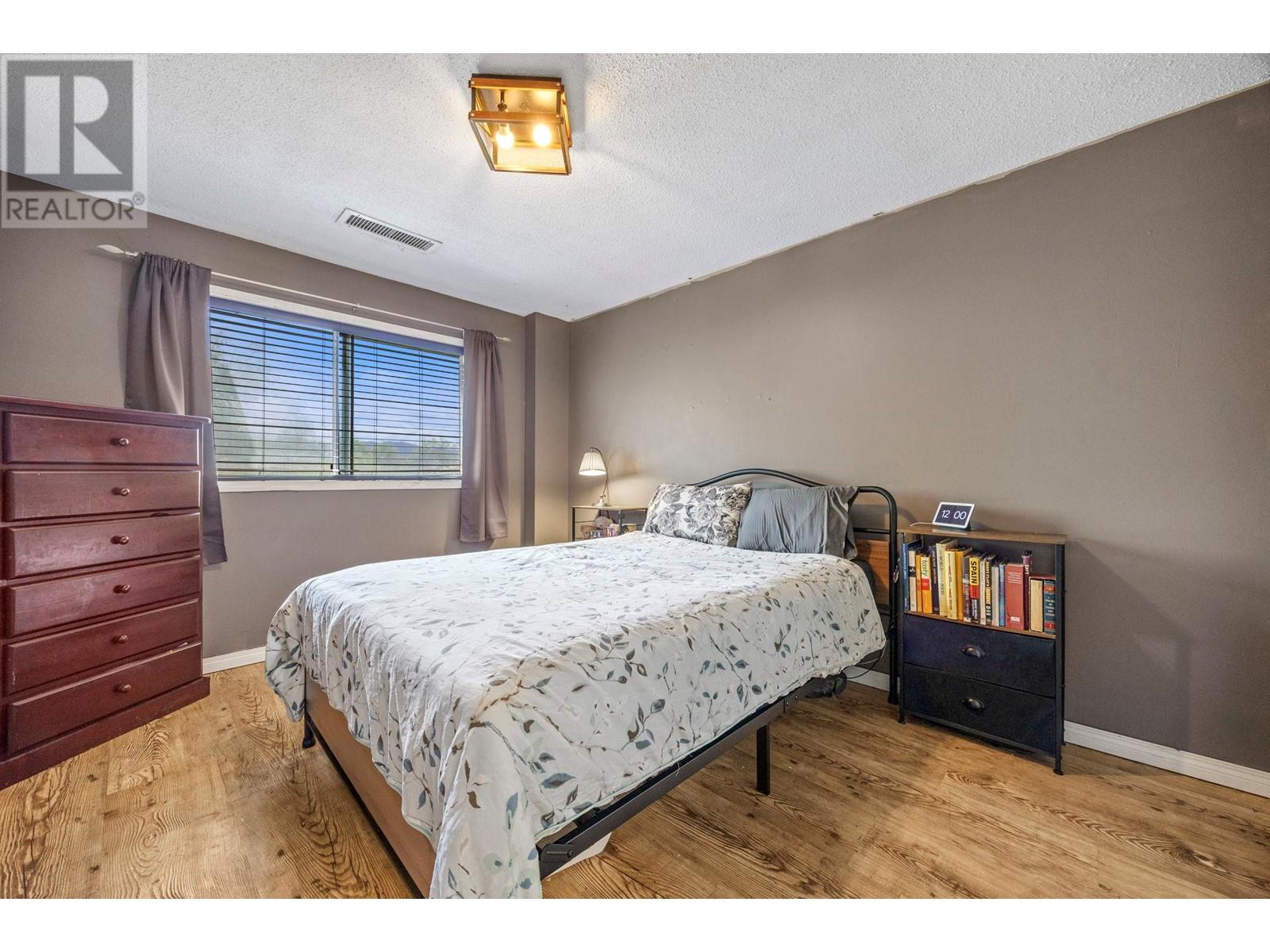 Property at 1333 Sutherland Ave Avenue Unit# 4 image 5