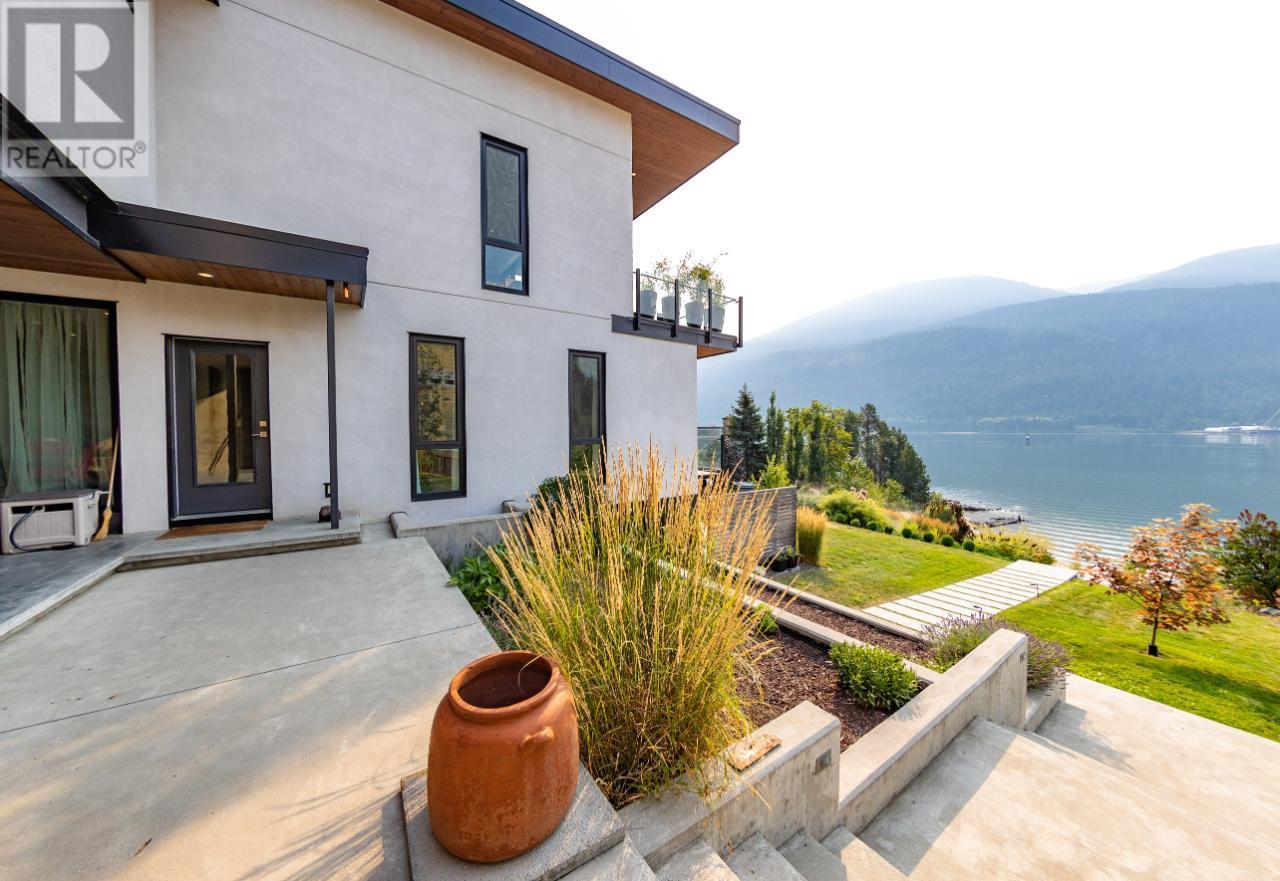 988 3a Highway, Nelson, British Columbia  V1L 6J5 - Photo 56 - 10346390