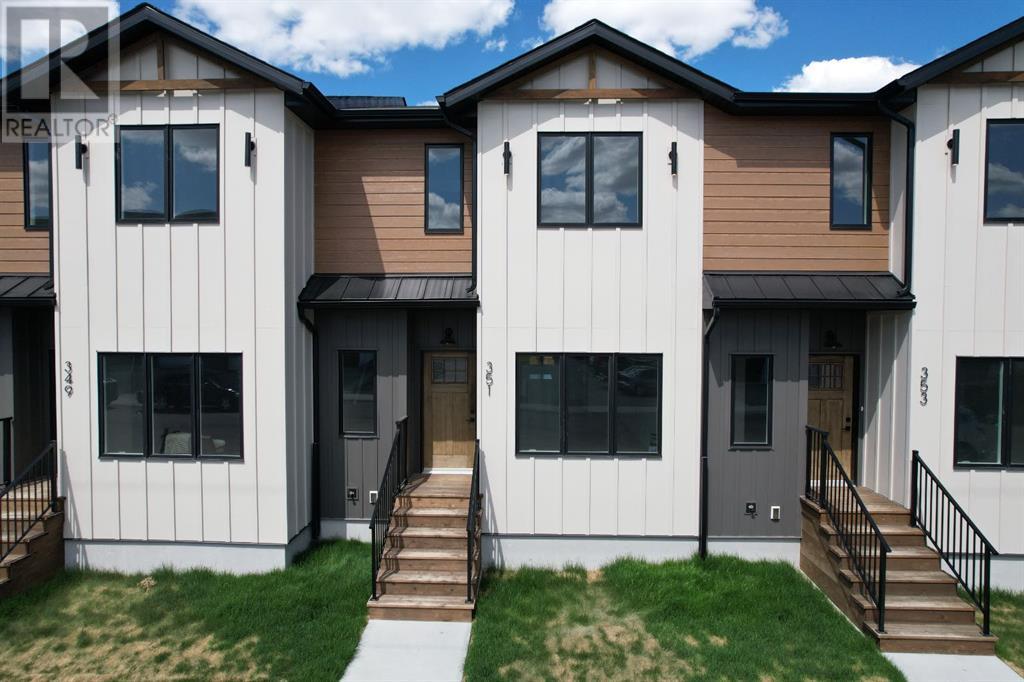 351 9 Street, Fort Macleod, Alberta  T0L 0Z0 - Photo 1 - A2188442