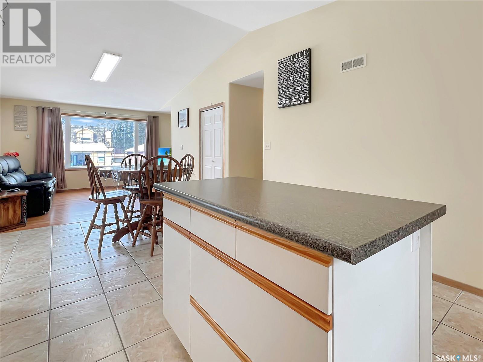 6 Tye Place, Candle Lake, Saskatchewan  S0J 3E0 - Photo 5 - SK996841