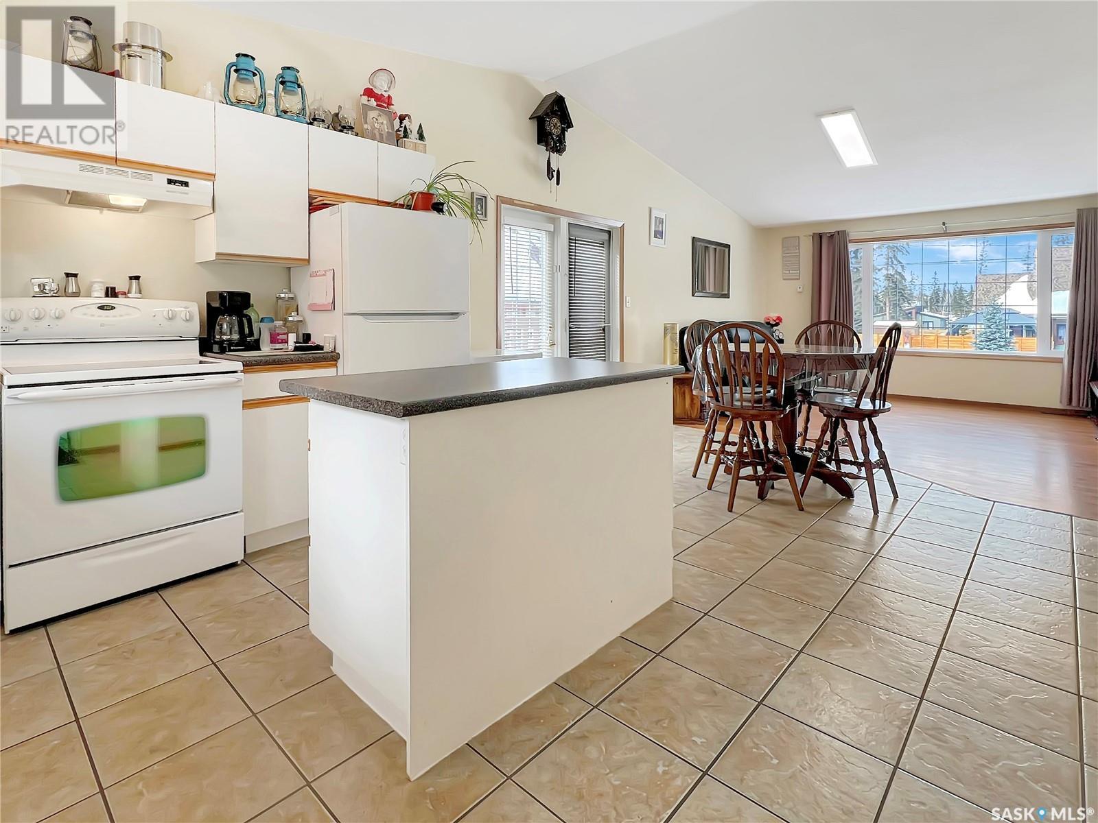 6 Tye Place, Candle Lake, Saskatchewan  S0J 3E0 - Photo 4 - SK996841
