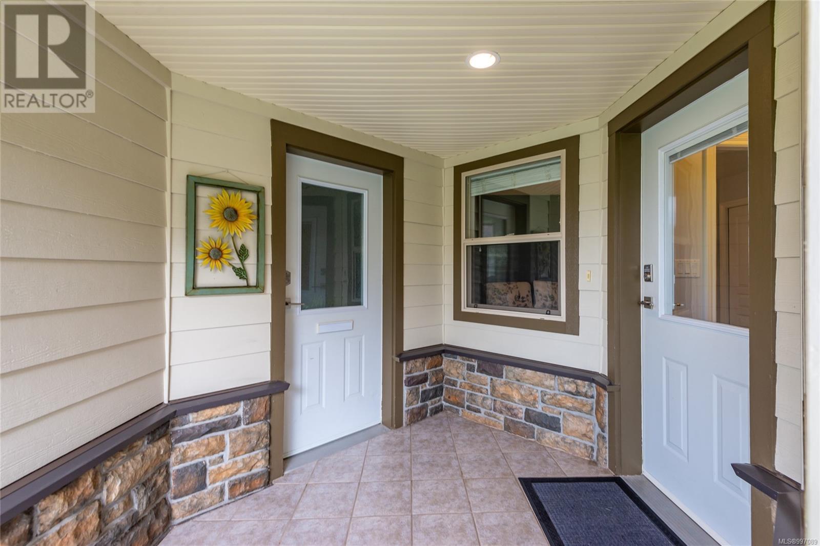 Property at 30 2006 Sierra Dr image 3