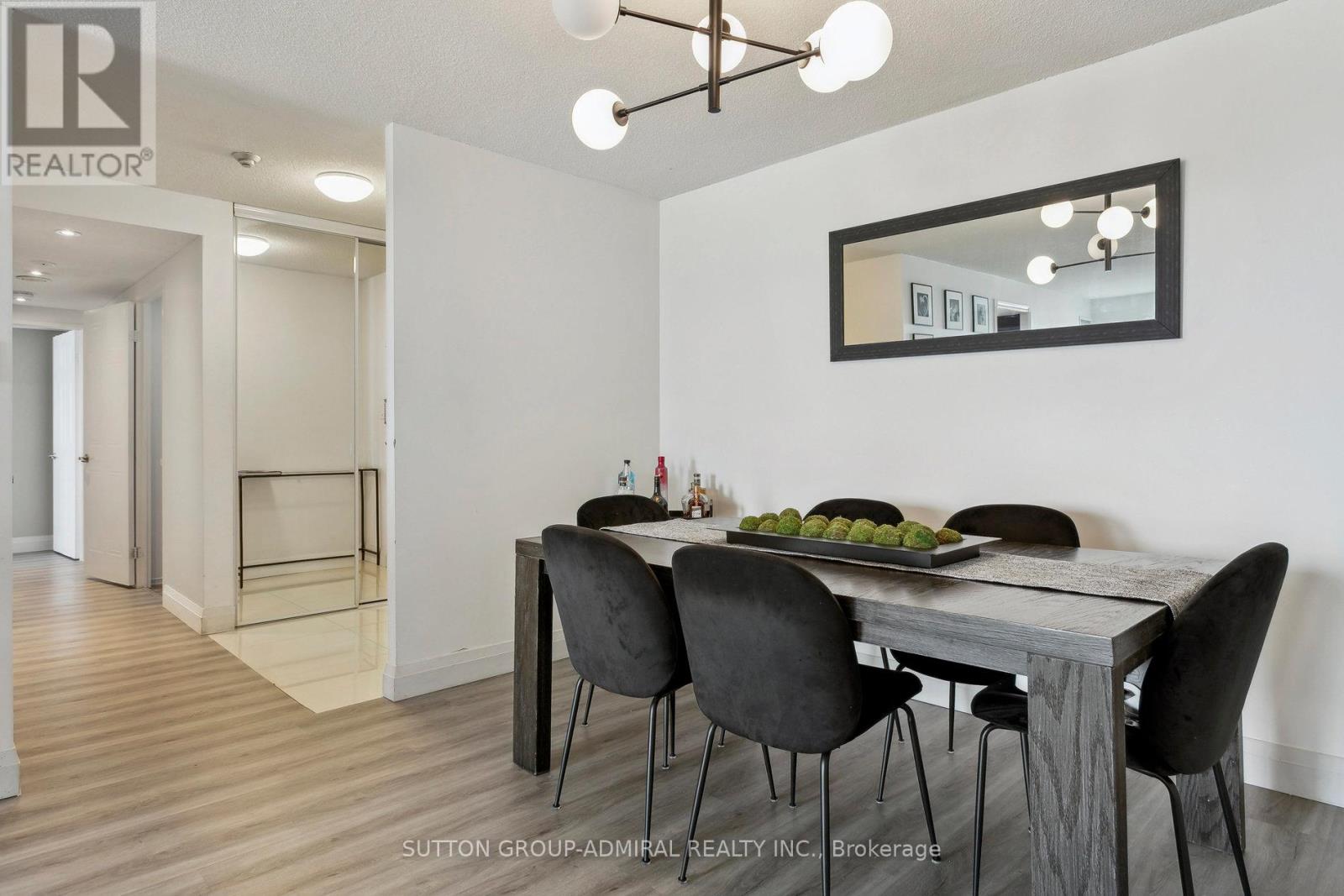 1506 - 350 Webb Drive, Mississauga, Ontario  L5B 3W4 - Photo 11 - W12128128