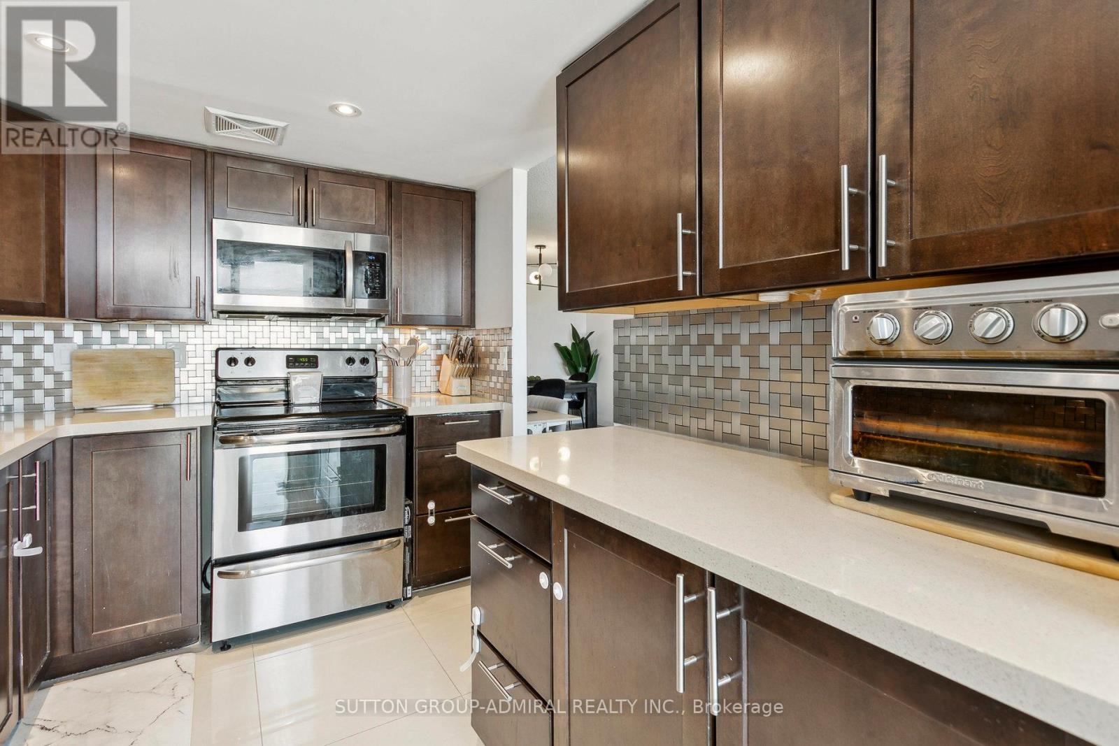1506 - 350 Webb Drive, Mississauga, Ontario  L5B 3W4 - Photo 20 - W12128128