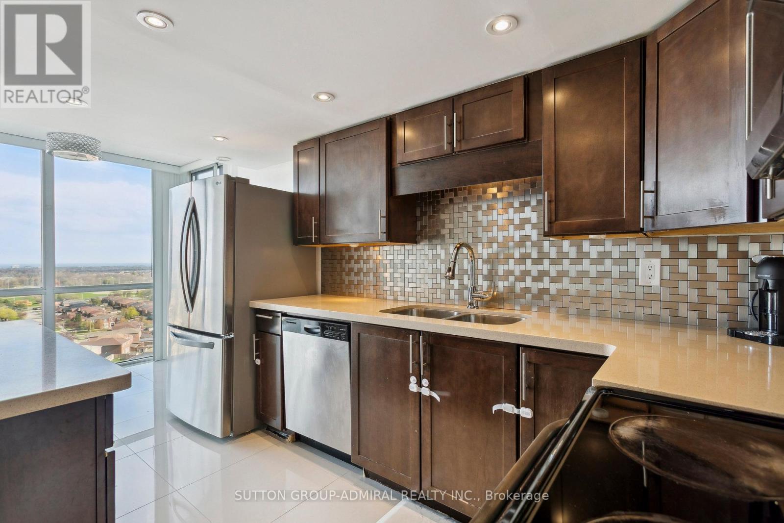 1506 - 350 Webb Drive, Mississauga, Ontario  L5B 3W4 - Photo 24 - W12128128