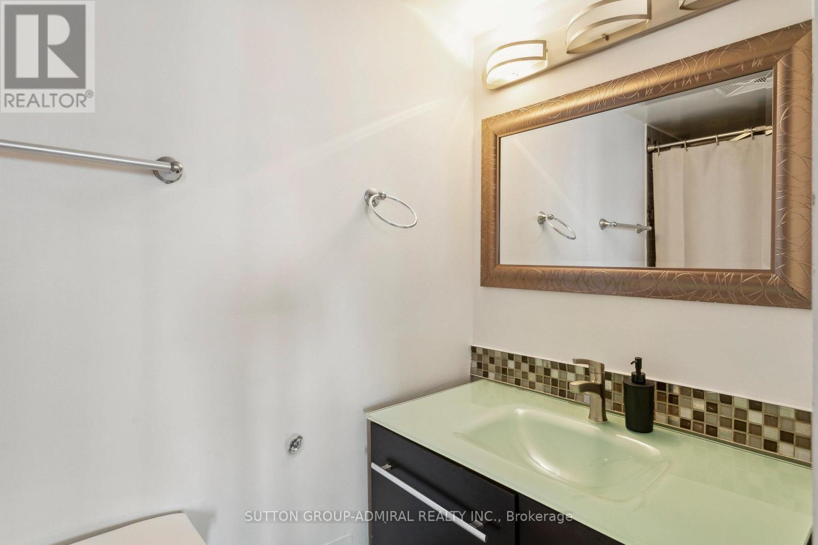 1506 - 350 Webb Drive, Mississauga, Ontario  L5B 3W4 - Photo 34 - W12128128