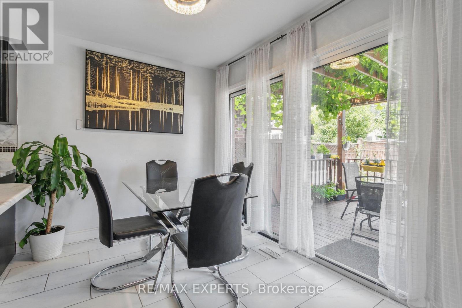 29 Narrow Valley Crescent, Brampton, Ontario  L6R 1P4 - Photo 18 - W12128191