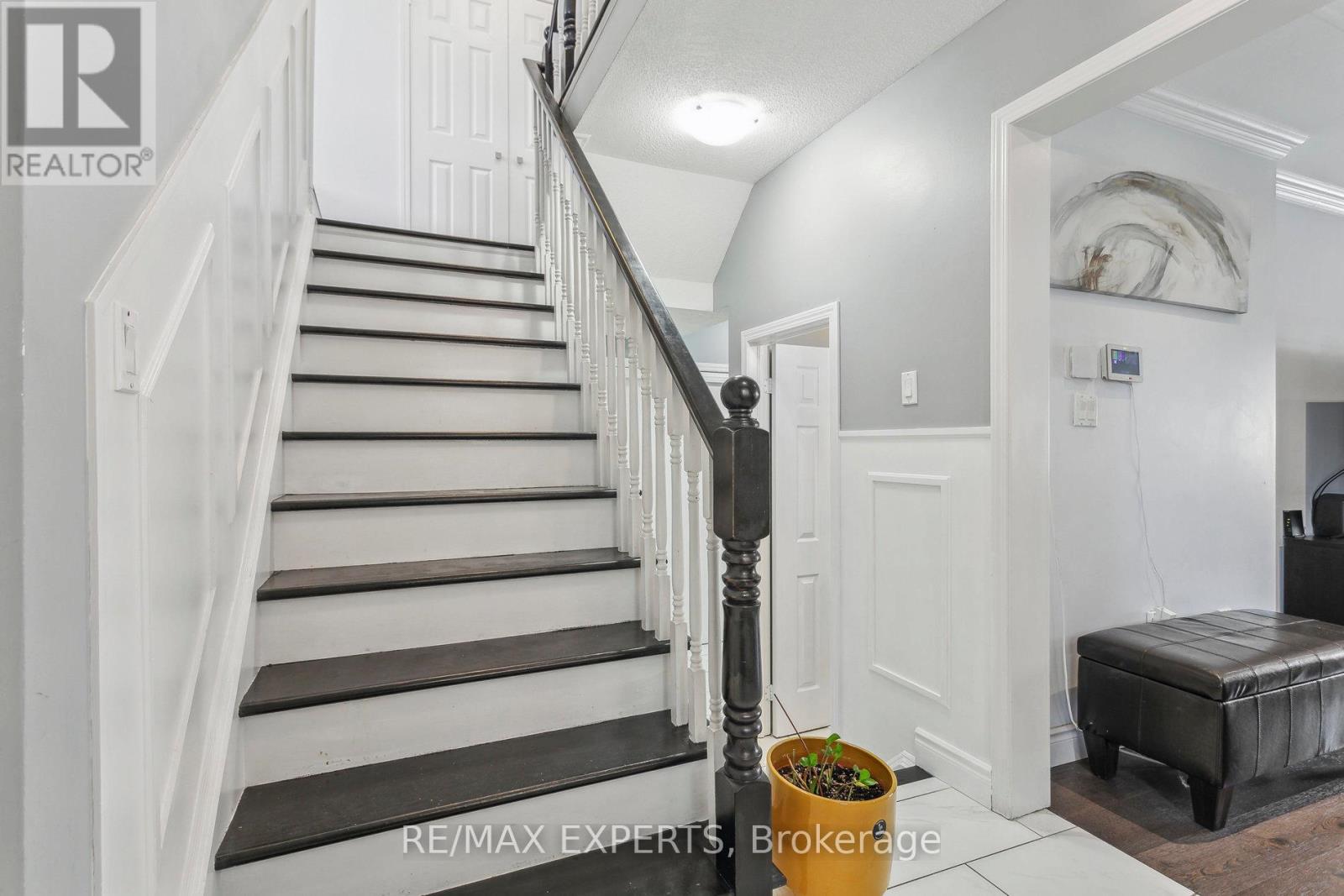 29 Narrow Valley Crescent, Brampton, Ontario  L6R 1P4 - Photo 27 - W12128191