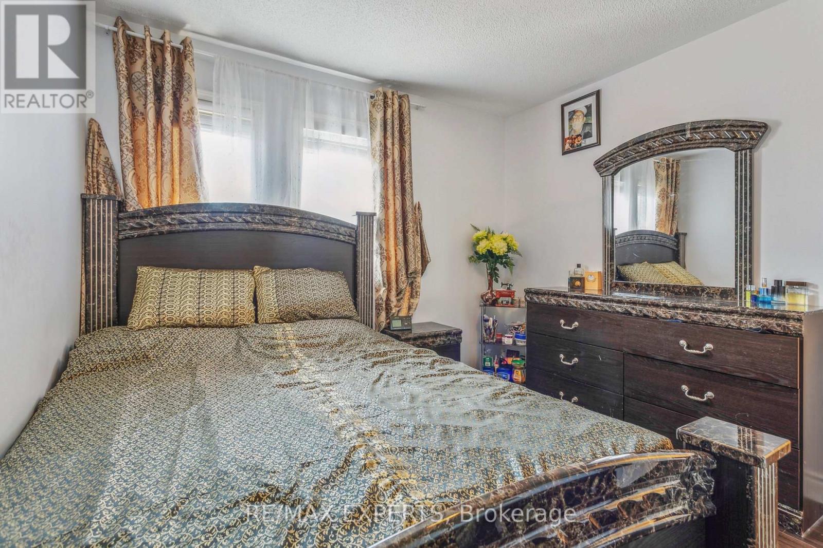 29 Narrow Valley Crescent, Brampton, Ontario  L6R 1P4 - Photo 35 - W12128191
